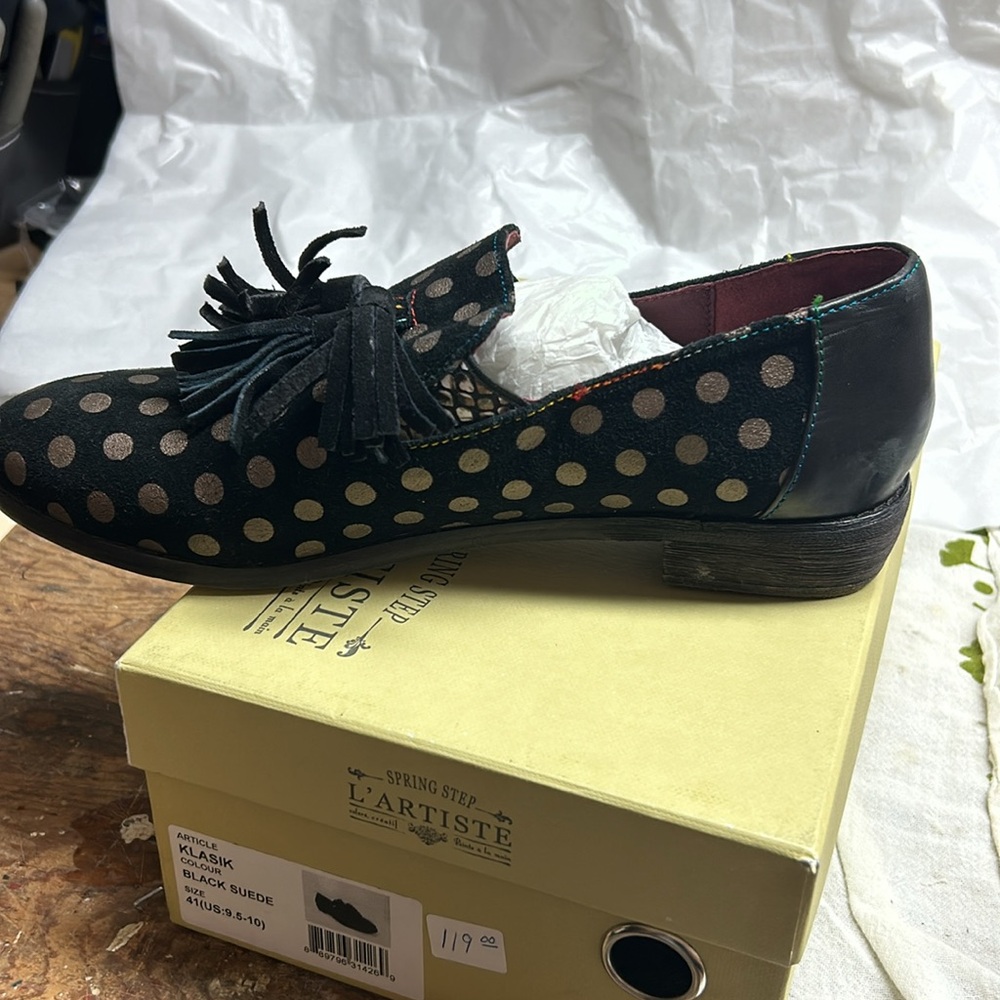 L'ARTISTE Black Polka Dot Women's Shoes - Picture 4 of 5